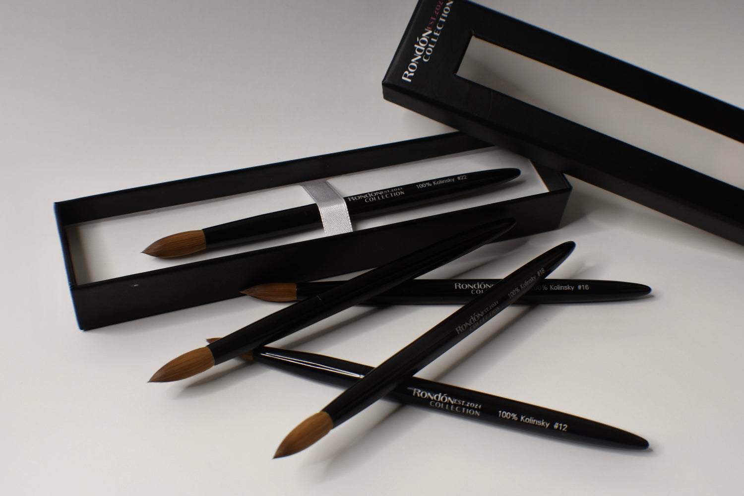 ACRYLIC BRUSHES